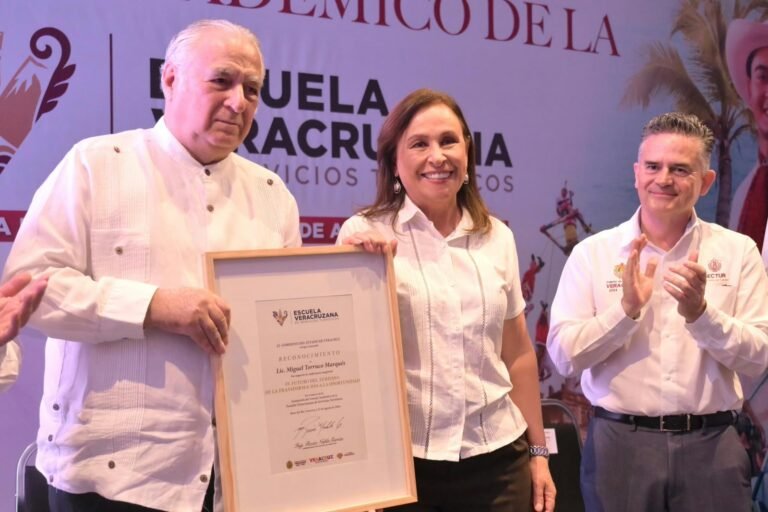 IMPULSA ROCÍO NAHLE FORMACIÓN ESPECIALIZADA PARA FORTALECER EL TURISMO EN VERACRUZ