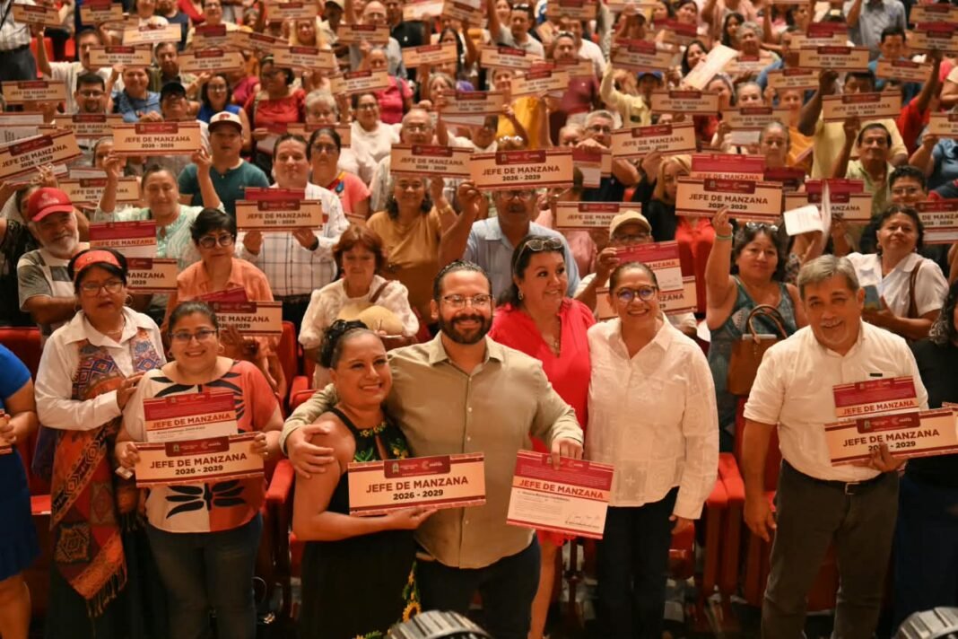 Toma Pedro Miguel Rosaldo protesta a 2 mil 117 jefas y jefes de manzana; serán enlace directo con las colonias