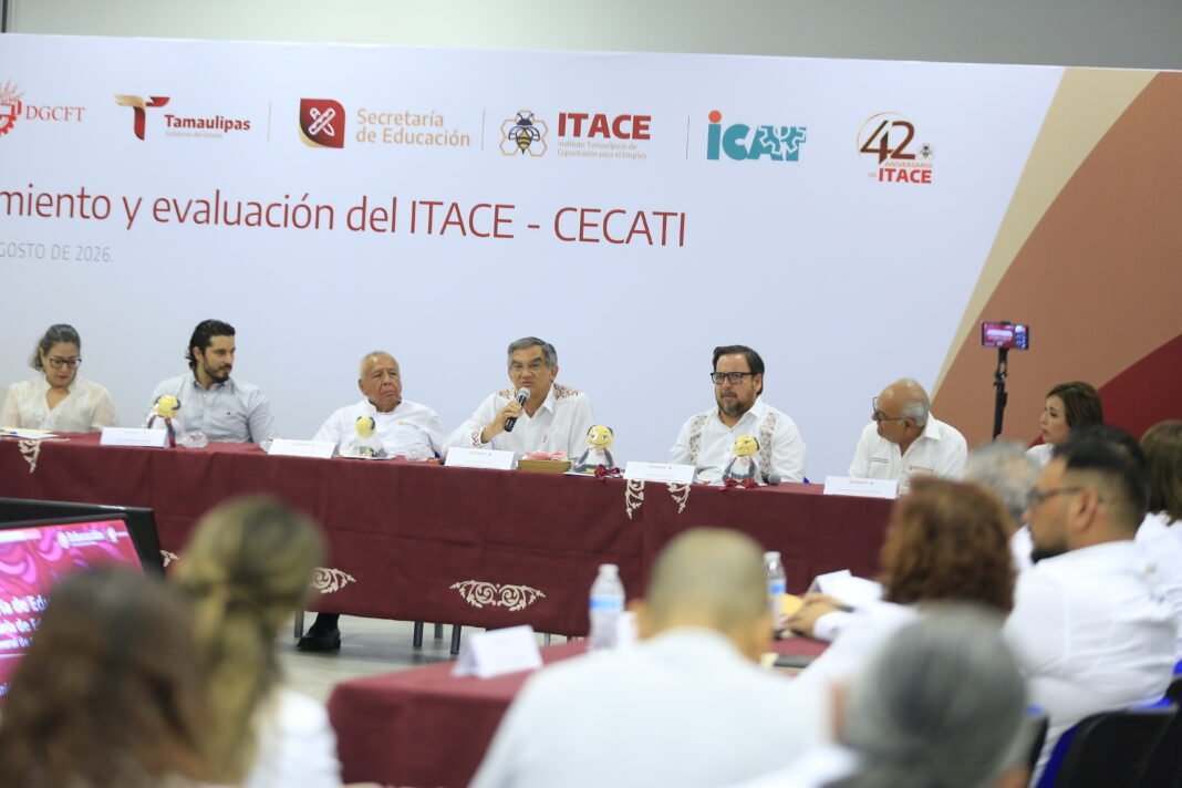 «Fortalecemos la capacitación para responder a los nuevos desafíos laborales» : Américo