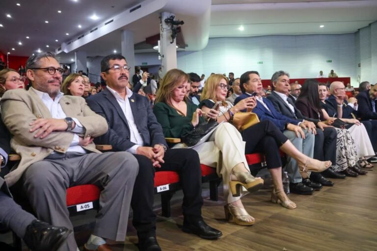 Se suma la UAT al proyecto nacional para construir entornos digitales más humanos y seguros