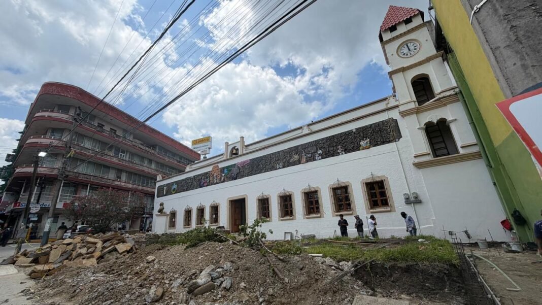 ¡RESCATAN EL CORAZÓN CULTURAL DE TANTOYUCA! REHABILITAN FACHADA DE LA CASA DE CULTURA
