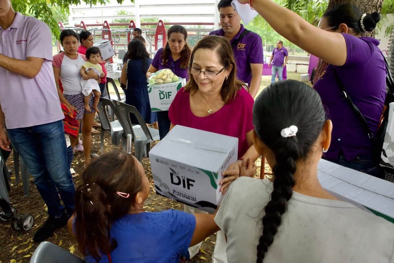 Lleva DIF Altamira apoyo a familias que más lo necesitan