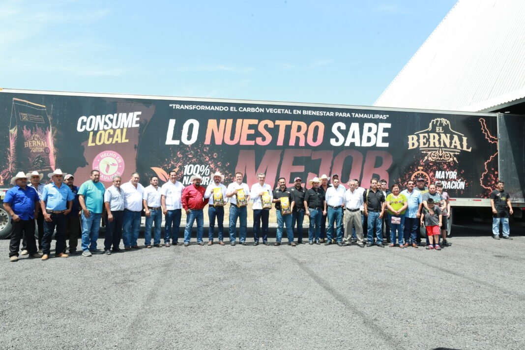 Da Américo banderazo a primer embarque de carbón tamaulipeco a Estados Unidos