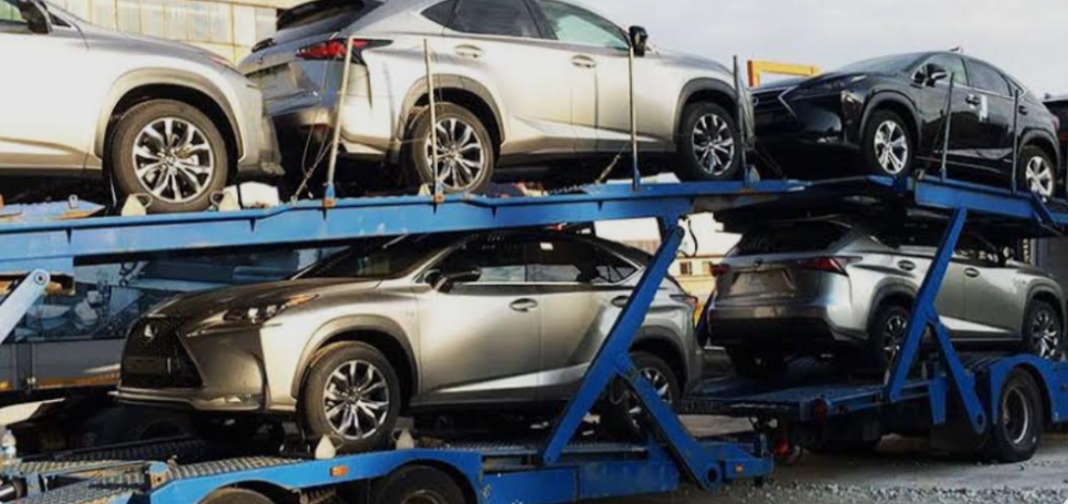 Industria automotriz mexicana mantiene dinamismo en ventas y exportaciones, pero reduce producción