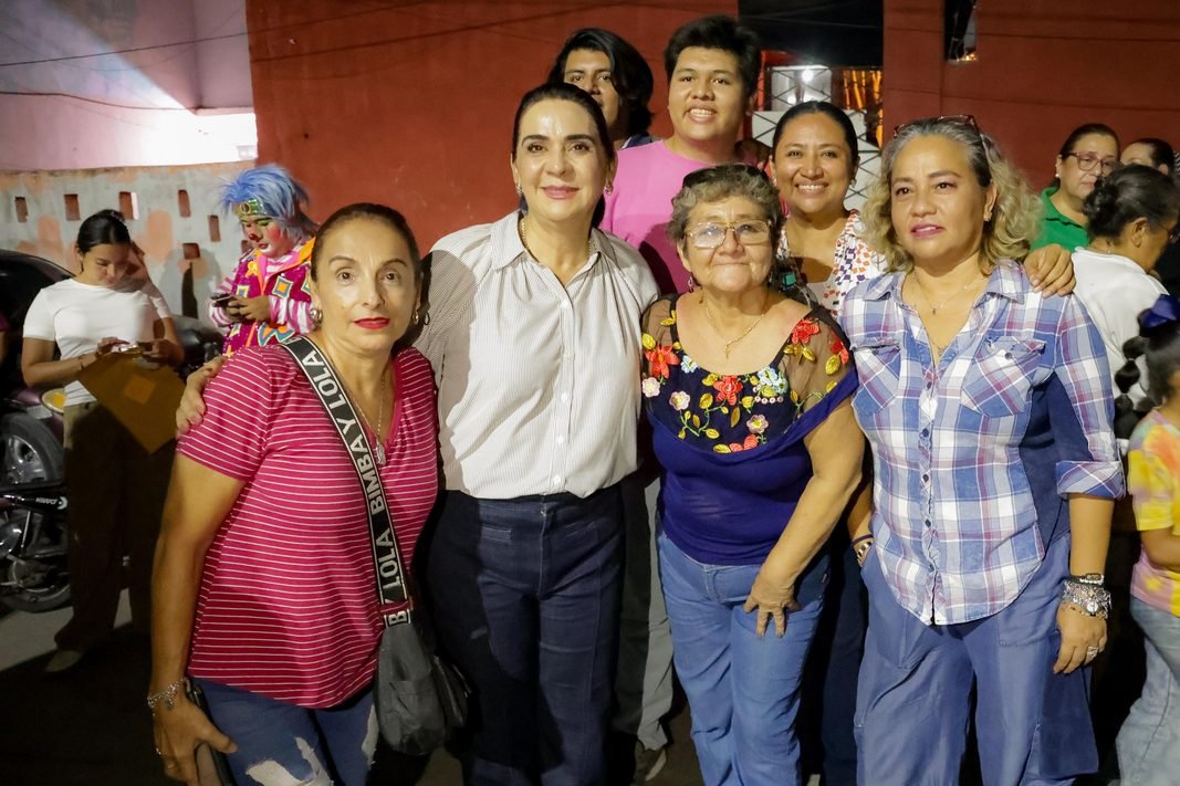 Lleva Mónica Villarreal servicios y apoyos a la colonia Nuevo Amanecer