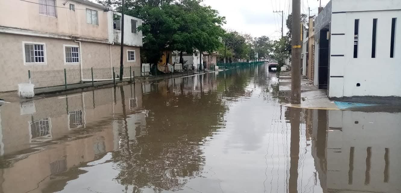 ¡BAJO EL AGUA Y EN EL OLVIDO! 