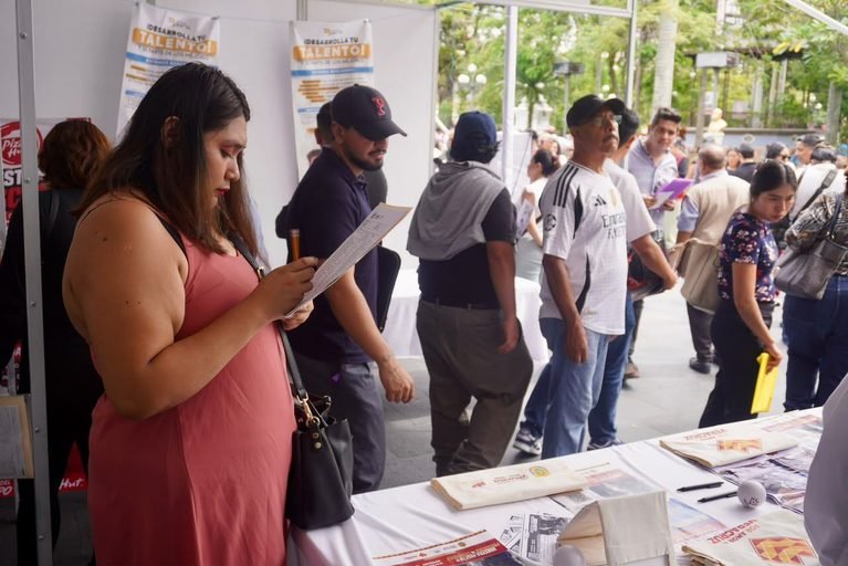 ¡ALERTA EN EL MERCADO LABORAL!