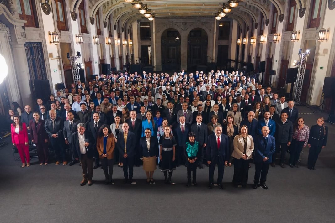 PÁNUCO, PRESENTE EN PALACIO NACIONAL EN LA SUPERVISIÓN DEL PROGRAMA VIVIENDA PARA EL BIENESTAR