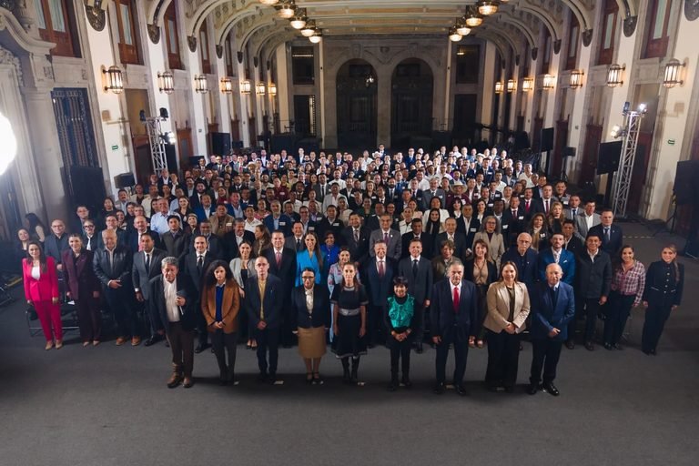 PÁNUCO, PRESENTE EN PALACIO NACIONAL EN LA SUPERVISIÓN DEL PROGRAMA VIVIENDA PARA EL BIENESTAR
