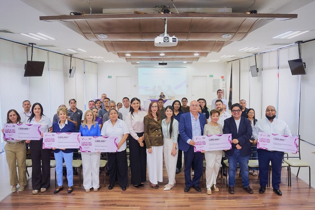 DIF Tamaulipas reconoce y premia a seis asociaciones civiles por su labor social